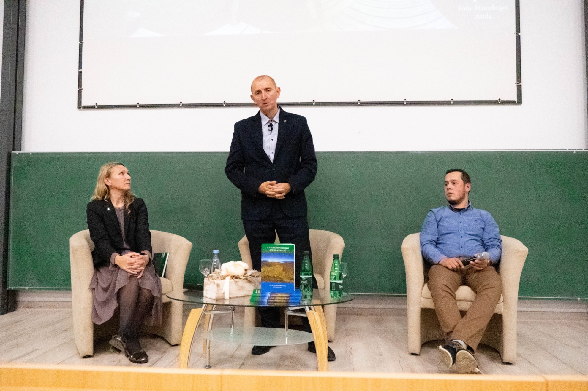 A gyorsan változó Szent Anna-tó