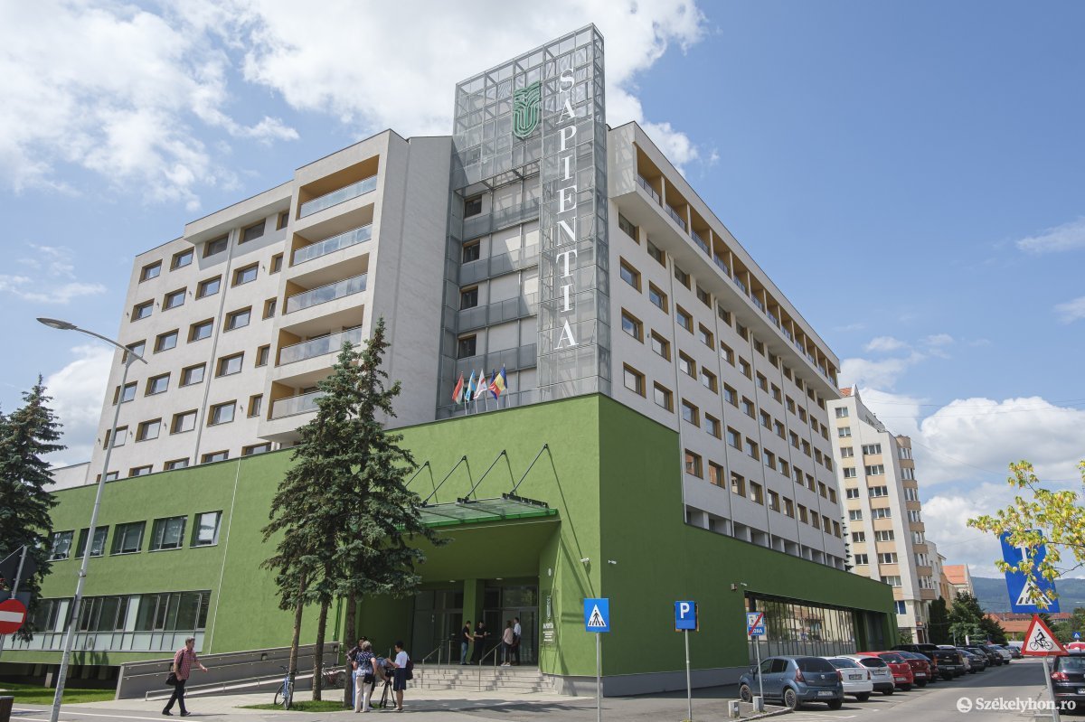 Előtérben az erdélyi magyar tudományosság Csíkszeredában