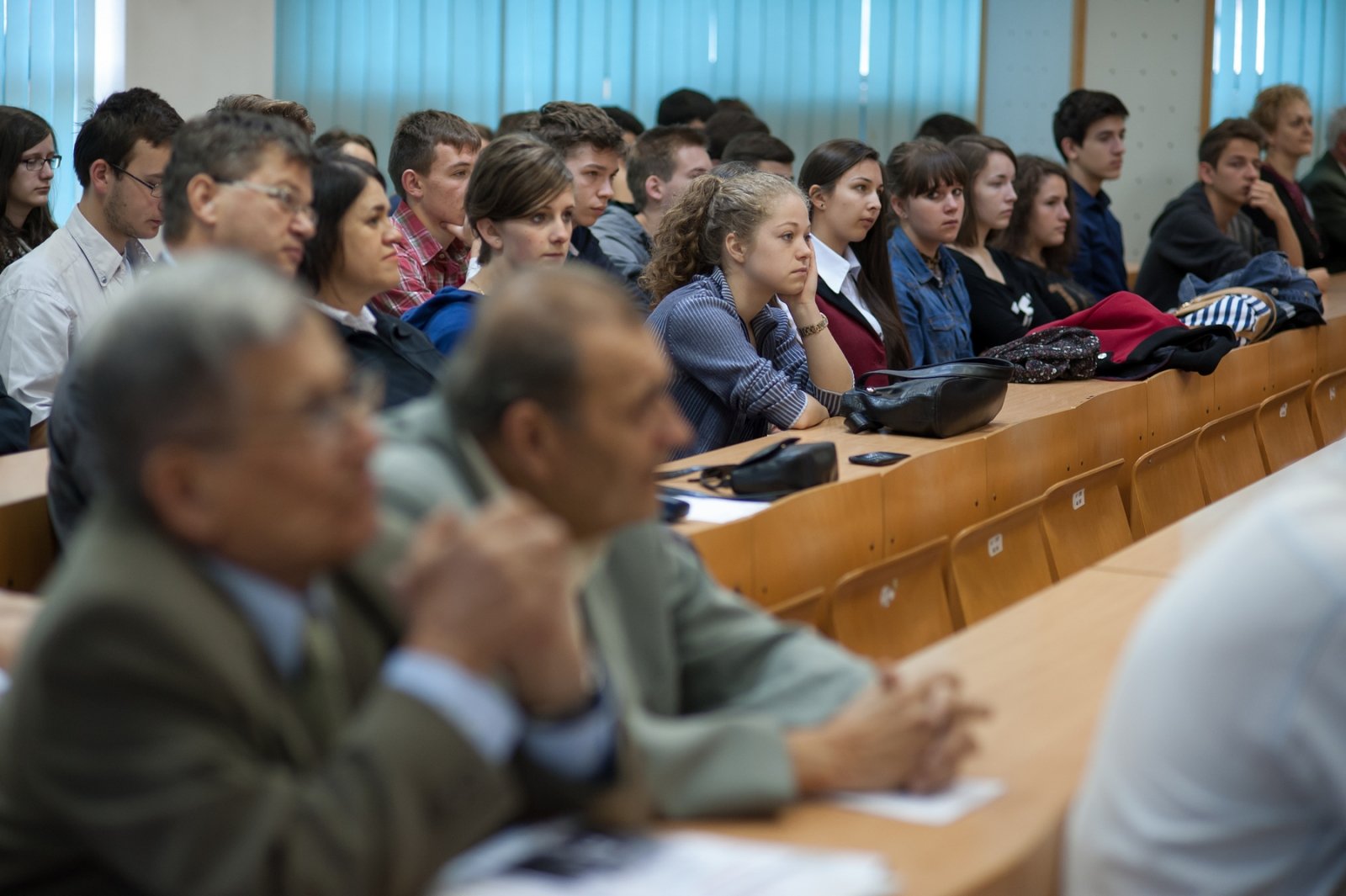 Kutassunk együtt! - tudományos konferencia doktorált vagy fokozat nélküli, de kutatásban jeleskedő oktatók számára