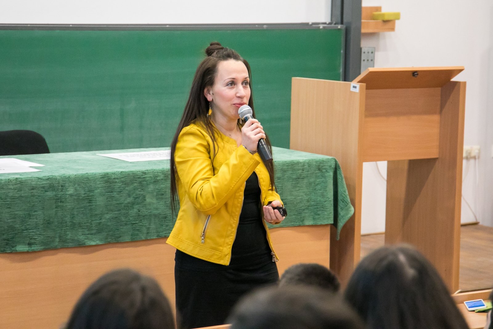 Ezüst Akadémia: dr. Gergely Orsolya - Született feleségek? Női szerepek es szerepelvárások tegnap és ma