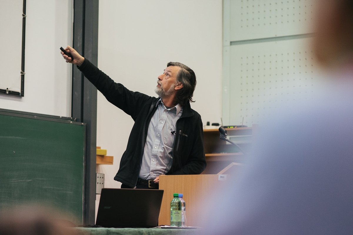 Ezüst Akadémia: dr. Szakács Sándor - Jobb félni, mint megijedni... a földrengésektől és tűzhányóktól