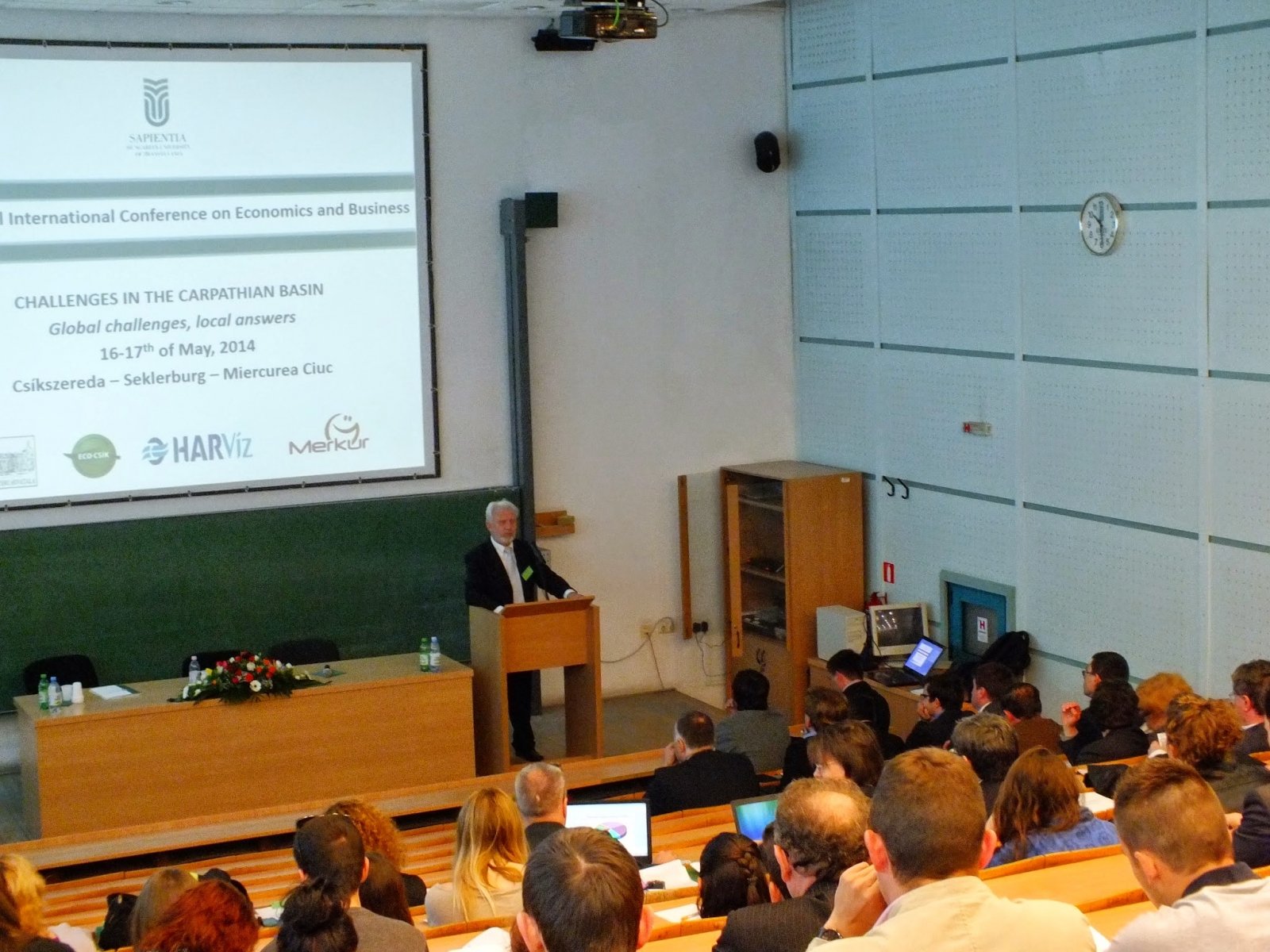 Véget ért a Nemzetközi Gazdasági Konferencia